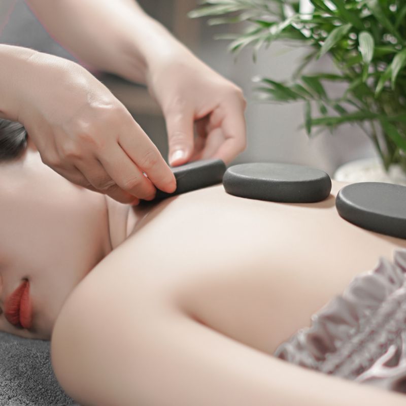 7 tác dụng mà massage body đá nóng mang lại