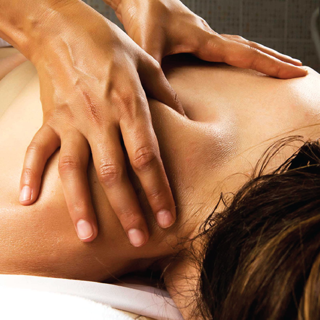 5 tác dụng của massage cổ vai gáy mà bạn nên biết