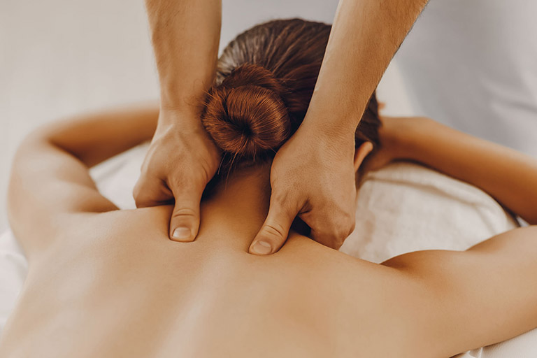 Những điều bạn cần biết về massage dưỡng sinh trị liệu