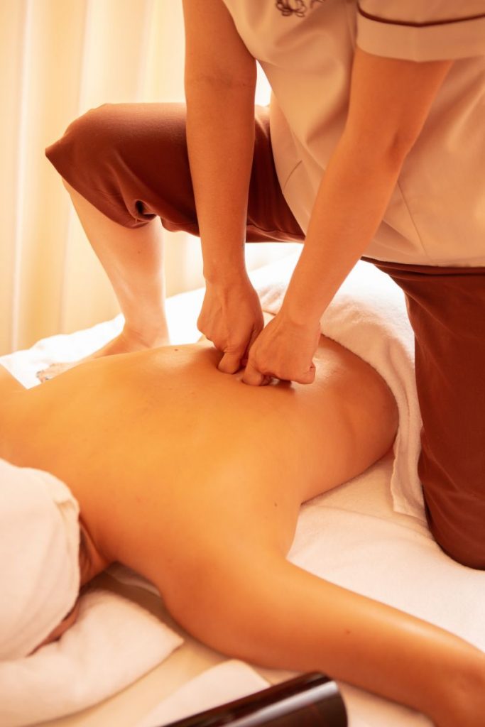 Tác dụng của massage trị liệu đối với sức khỏe