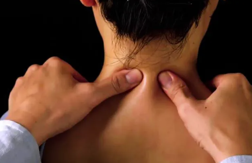 Massage bấm huyệt trị bệnh cảm cúm